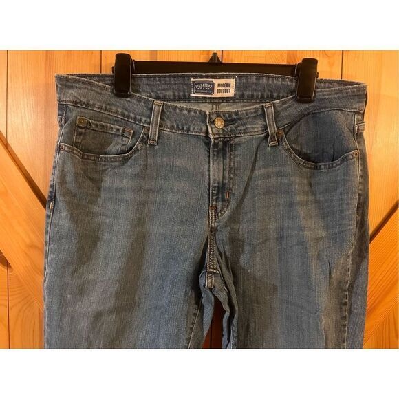 Signature by Levi Strauss & Co. Women's Modern Boot Cut sz 16L - Picture 2 of 8